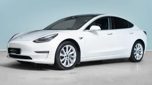 TESLA Model 3 / Long Range / AWD / Krok / 560km / Eu