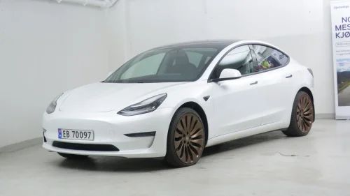TESLA Model 3 LR AWD - HENGERFESTE - FSD - FINANS