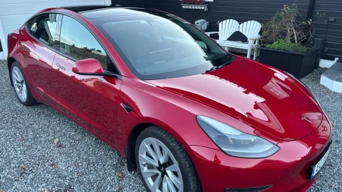 TESLA Model 3 Long Range 4x4 - Premium,  Autopilot, 19" Sport felger
