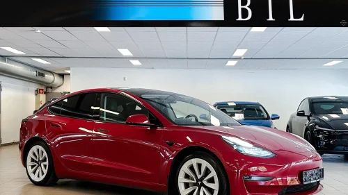 TESLA Model 3 LR DM 4WD AUT.GIR AUTOPILOT HENGERFESTE WLTP 580KM!