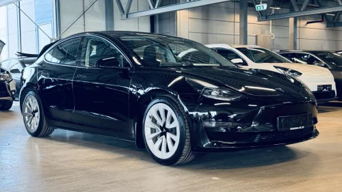 TESLA Model 3 LR - 4WD - Varmepumpe - Varme i ratt - Tar innbytte