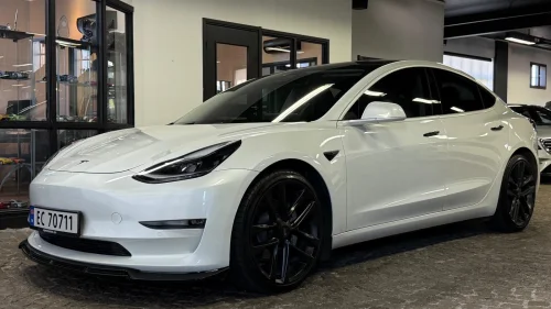 TESLA Model 3 Long Range AWD