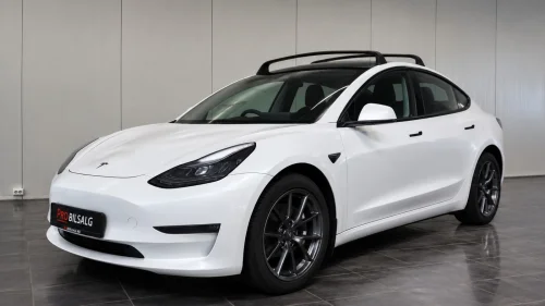 TESLA Model 3 AWD/LONG RANGE/AUTO FSD3/RATTVARME/360KAMERA/PREMIUM++
