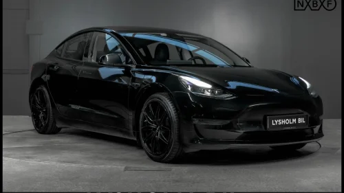 TESLA Model 3 Long Range/Autopilot/Premium/Skinn/AdaptivCruise