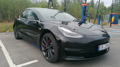 TESLA Model 3 Performance AWD