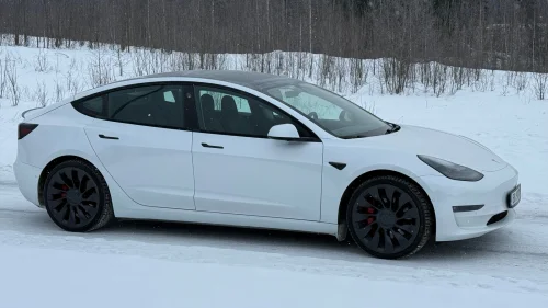 TESLA Model 3 Performance AWD