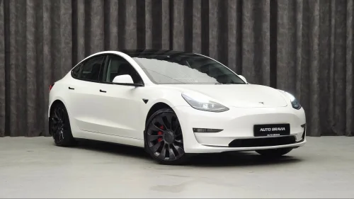 TESLA Model 3 PERFORMANCE/DUAL MOTOR/567KM/UBERTURBINE X2 /VARMEPUMPE
