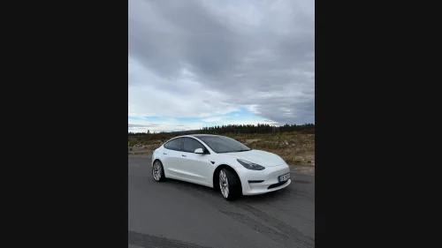 TESLA Model 3 Performance AWD
