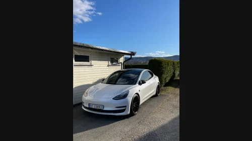 TESLA Model 3 Performance AWD