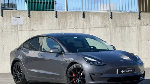 TESLA Model 3 PERFORMANCE/AWD/FACELIFT/VARMEPUMPE/AP/UBERTURBINE