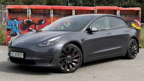 TESLA Model 3 Performance AWD | NAF test | 513 hk | Facelift | Matrix