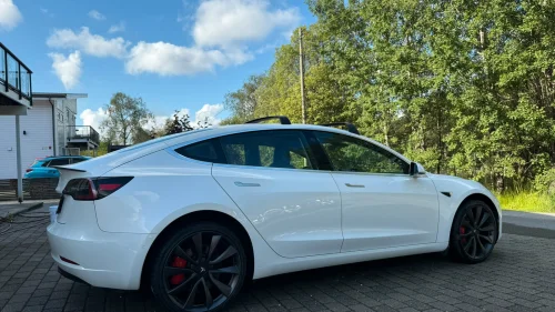 TESLA Model 3 Performance AWD
