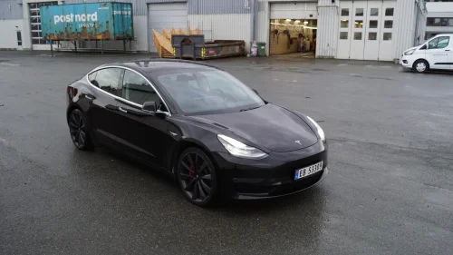 TESLA Model 3 Performance AWD