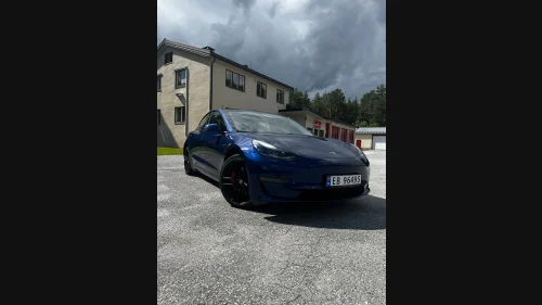 TESLA Model 3 Performance AWD