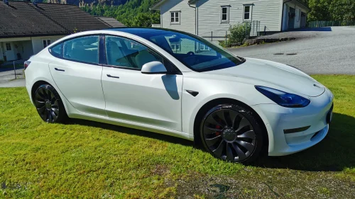 TESLA Model 3 Performance AWD