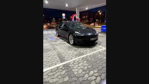 TESLA Model 3 Performance AWD