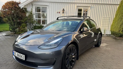 TESLA Model 3 Performance AWD