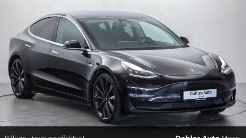 TESLA Model 3 Performance AWD/WLTP 530km/AP/Panorama