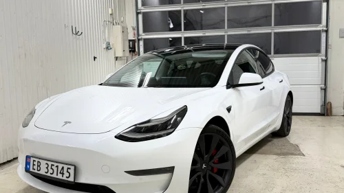 TESLA Model 3 Performance AWD