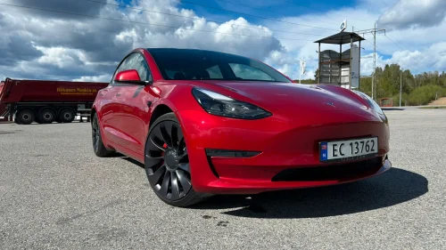 TESLA Model 3 Performance AWD