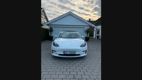 TESLA Model 3 Performance AWD