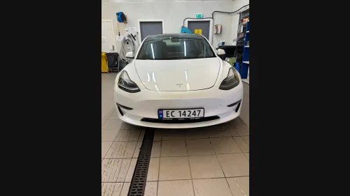 TESLA Model 3 Performance AWD
