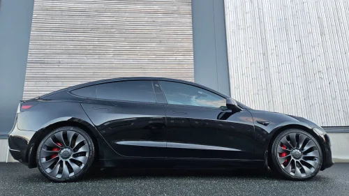 TESLA Model 3 Performance AWD
