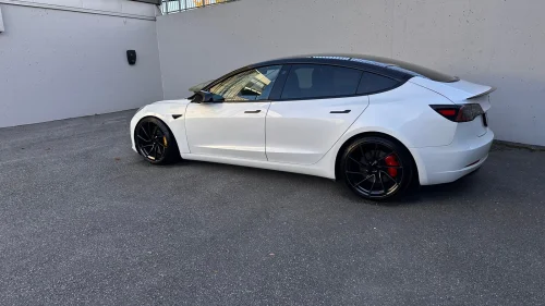 TESLA Model 3 Performance AWD