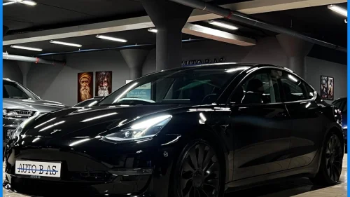 TESLA Model 3 PERFORMANCE / AWD / PREMIUM