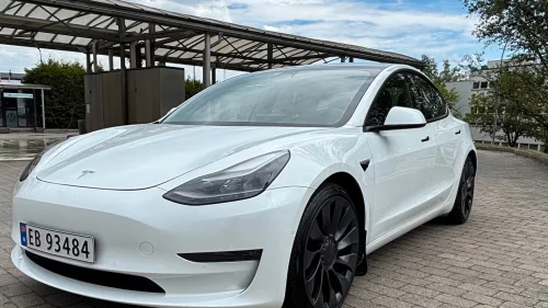 TESLA Model 3 Performance AWD