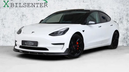 TESLA Model 3 Performance AWD // AP3 PREMIUM MCU2 VINTER V.PUMPE LYD+
