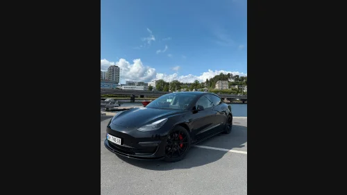 TESLA Model 3 Performance AWD