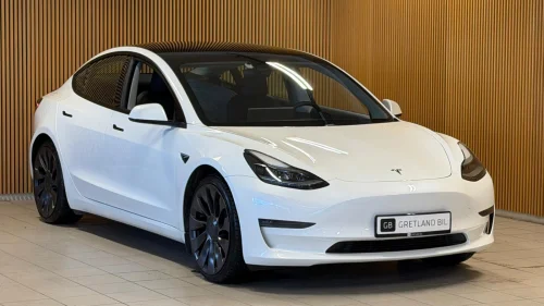 TESLA Model 3 PERFORMANCE/567WLTP/513HK/SKINN/NAVI/NORSK!