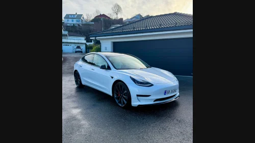TESLA Model 3 Performance AWD