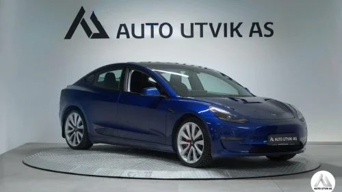 TESLA Model 3 PERFORMANCE/EN EIERS/SORT/AUTOPILOT/76kWh/567KM
