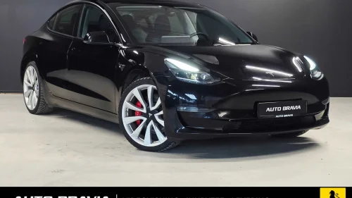 TESLA Model 3 PERFORMANCE/567KM/UBERTURBINE/VARMEPUMPE/AUTOPILOT/NAF+
