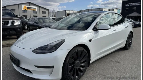 TESLA Model 3 Performance 513Hk Long range AWD/NY-EU JULI 2028