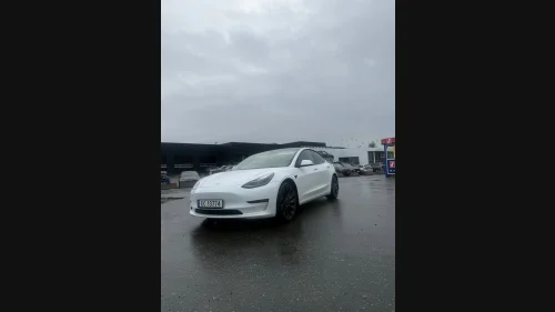 TESLA Model 3 Performance AWD