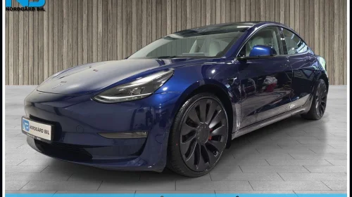 TESLA Model 3 Performance Dual Motor AWD | Autopilot | Skinn |Garanti