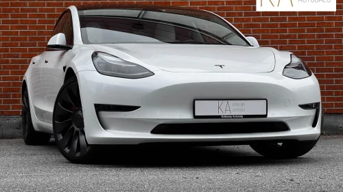 TESLA Model 3 PERFORMANCE/PREMIUM/20" VINTER OG SOMMER/AUTOPILOT