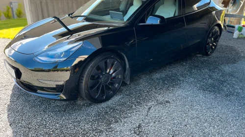 TESLA Model 3 Performance AWD