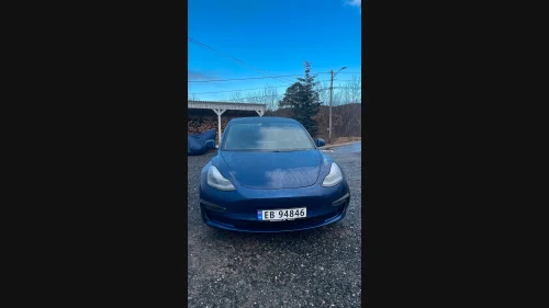 TESLA Model 3 Performance