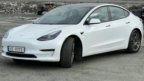 TESLA Model 3 Performance AWD