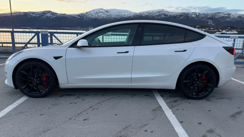 TESLA Model 3 Performance AWD
