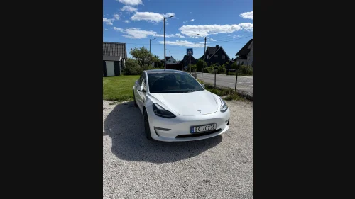 TESLA Model 3 Performance AWD