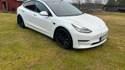 TESLA Model 3 Performance AWD