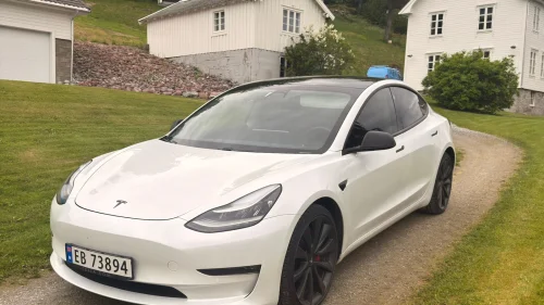 TESLA Model 3 Performance // Nytt HV Batteri! //Lav km!