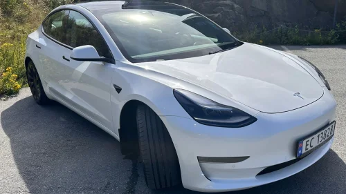 TESLA Model 3 Performance AWD