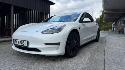 TESLA Model 3 Performance AWD