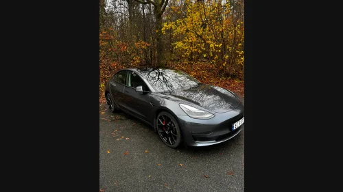 TESLA Model 3 Performance AWD
